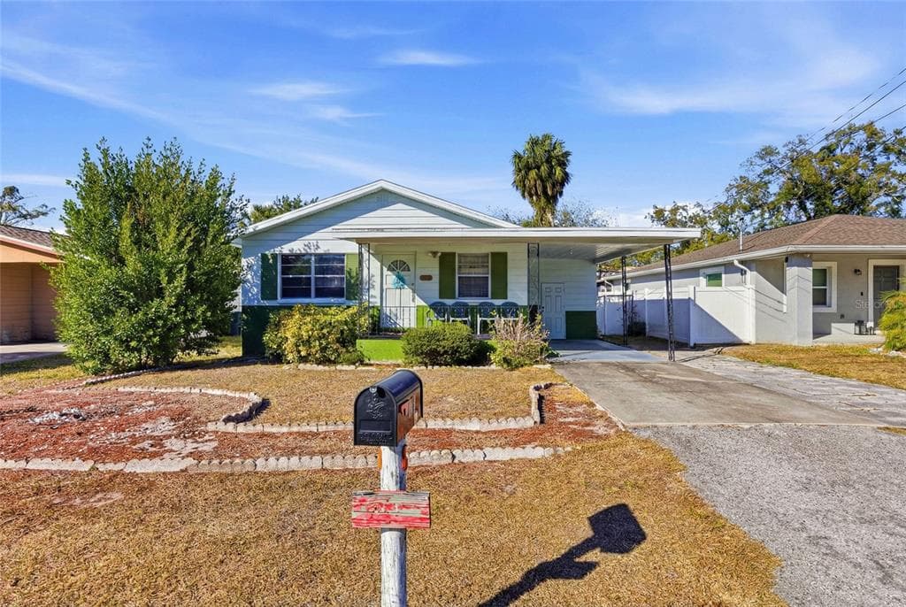 1014 E OKALOOSA AVENUE TAMPA, FL 33604