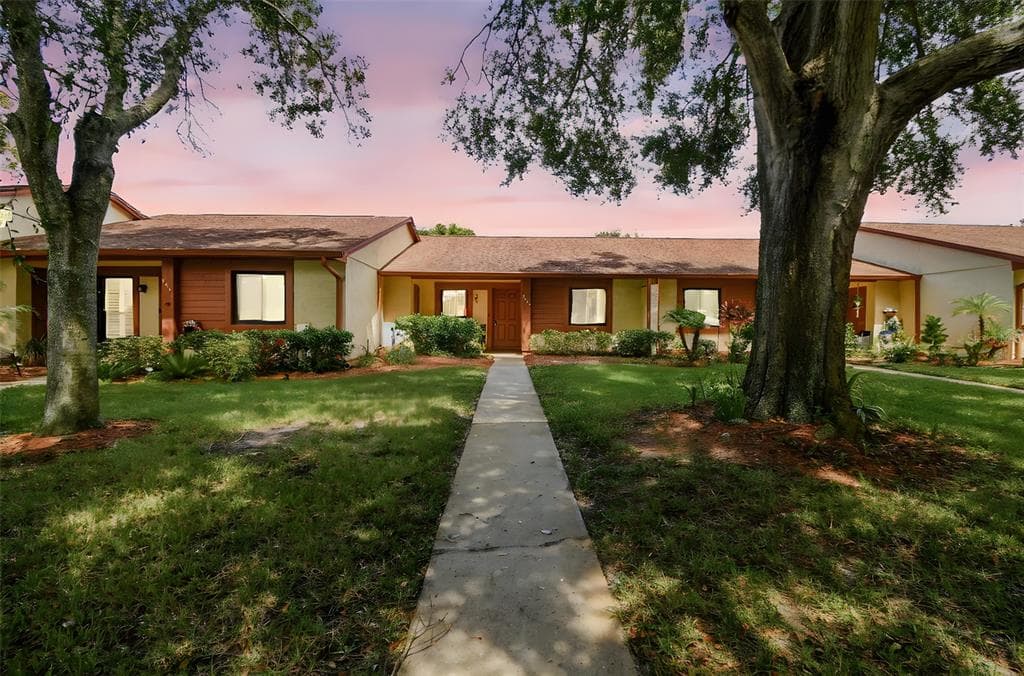 7433 GREYSTONE DRIVE UNIT 7433 HUDSON, FL 34667