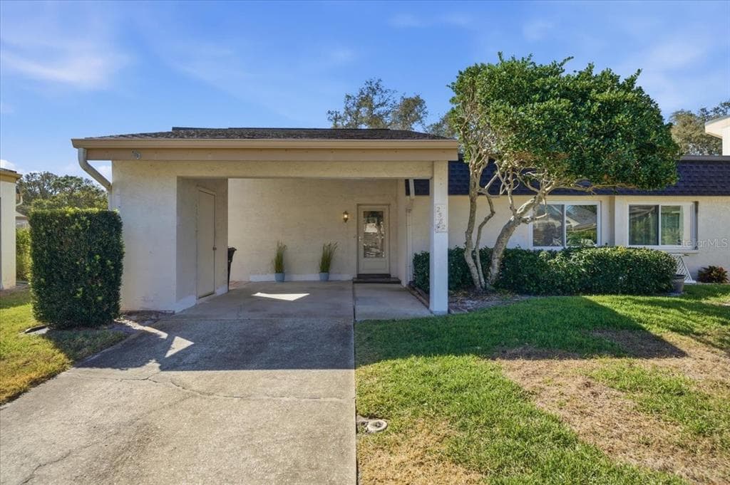 2582 FOREST RUN COURT UNIT 105A CLEARWATER, FL 33761