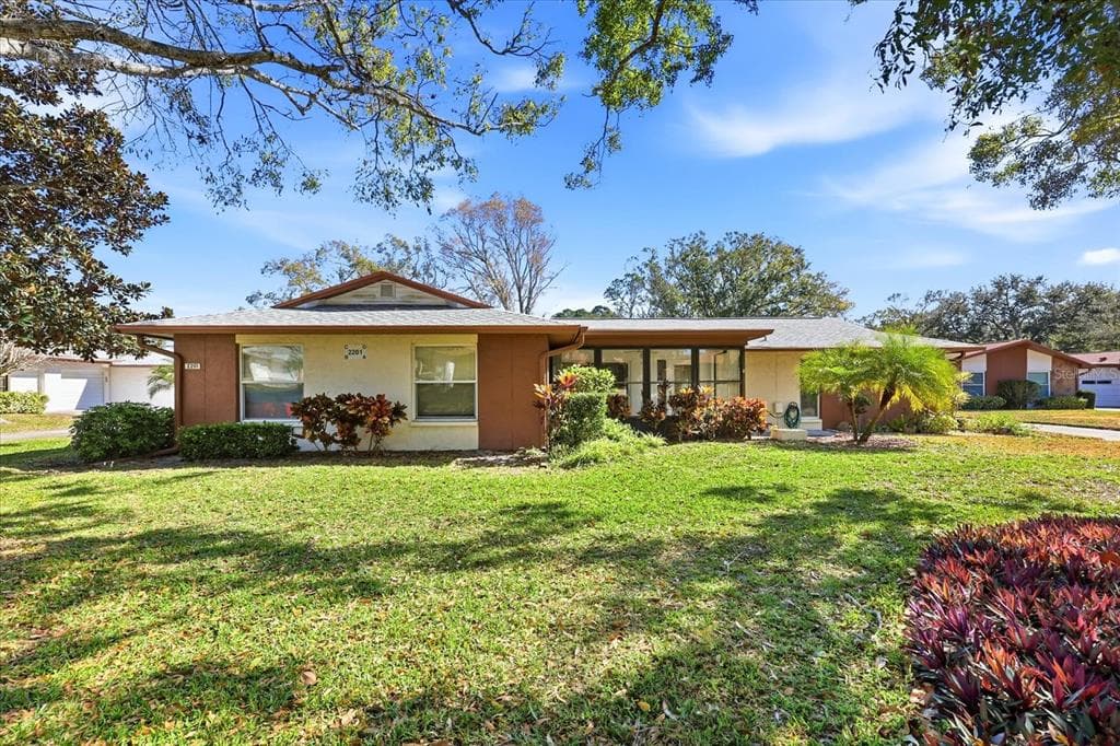 2201 SHELLY DRIVE UNIT A PALM HARBOR, FL 34684