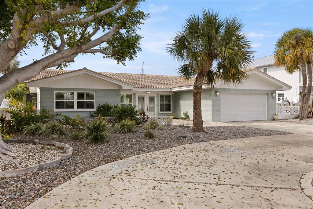 404 4TH AVENUE N TIERRA VERDE, FL 33715