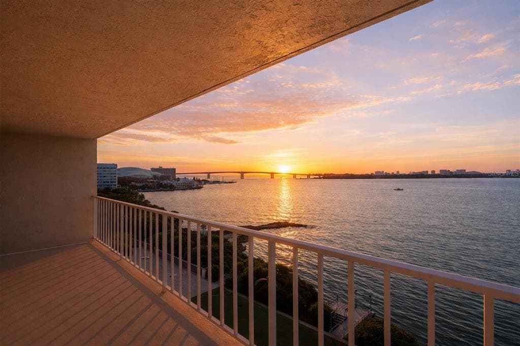 500 N OSCEOLA AVENUE UNIT 307 CLEARWATER, FL 33755