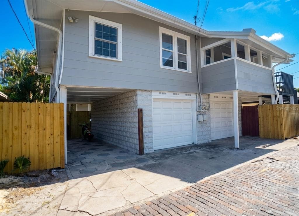 2715 1/2 2ND AVENUE S UNIT 3 ST PETERSBURG, FL 33712