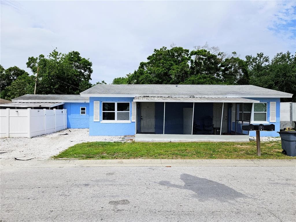 6801 48TH AVENUE N UNIT B ST PETERSBURG, FL 33709