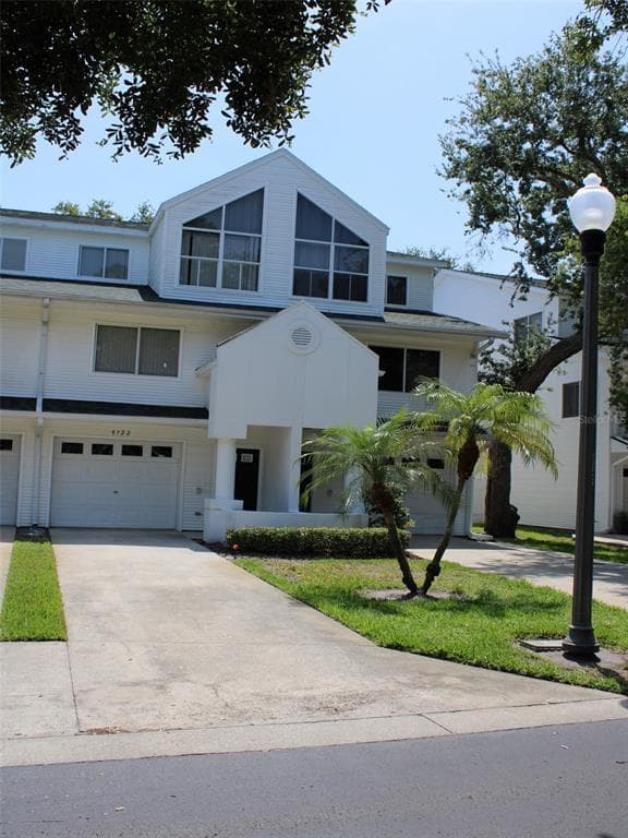 9722 INDIAN KEY TRAIL UNIT 116 SEMINOLE, FL 33776