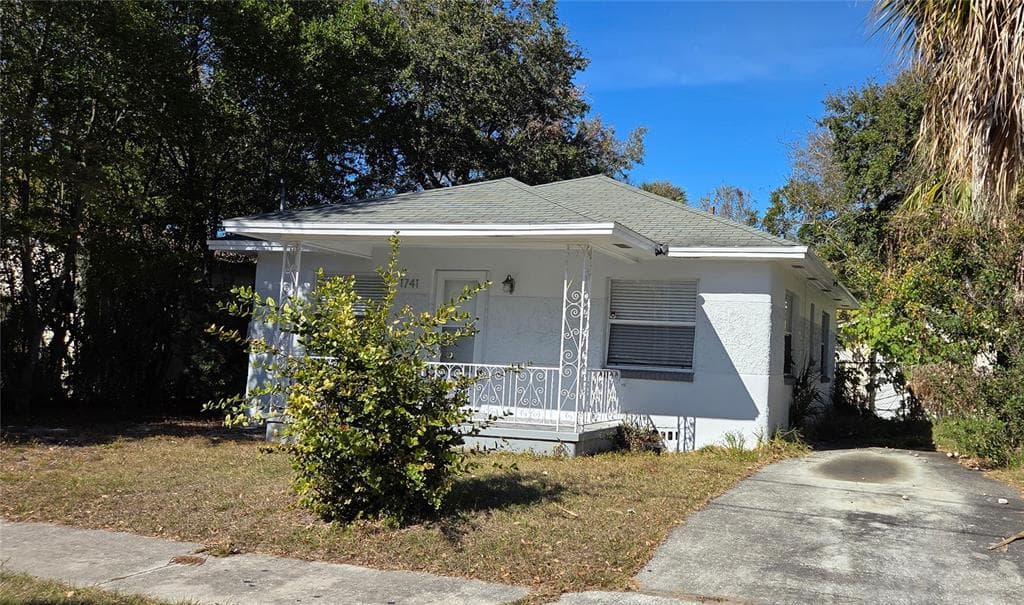 1741 W WALNUT STREET TAMPA, FL 33607