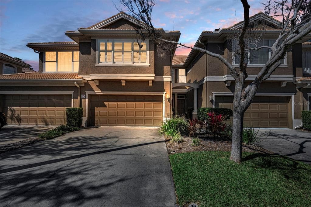 3376 COVERED BRIDGE DRIVE E DUNEDIN, FL 34698