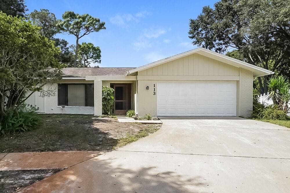 113 TIMBER CIRCLE SAFETY HARBOR, FL 34695
