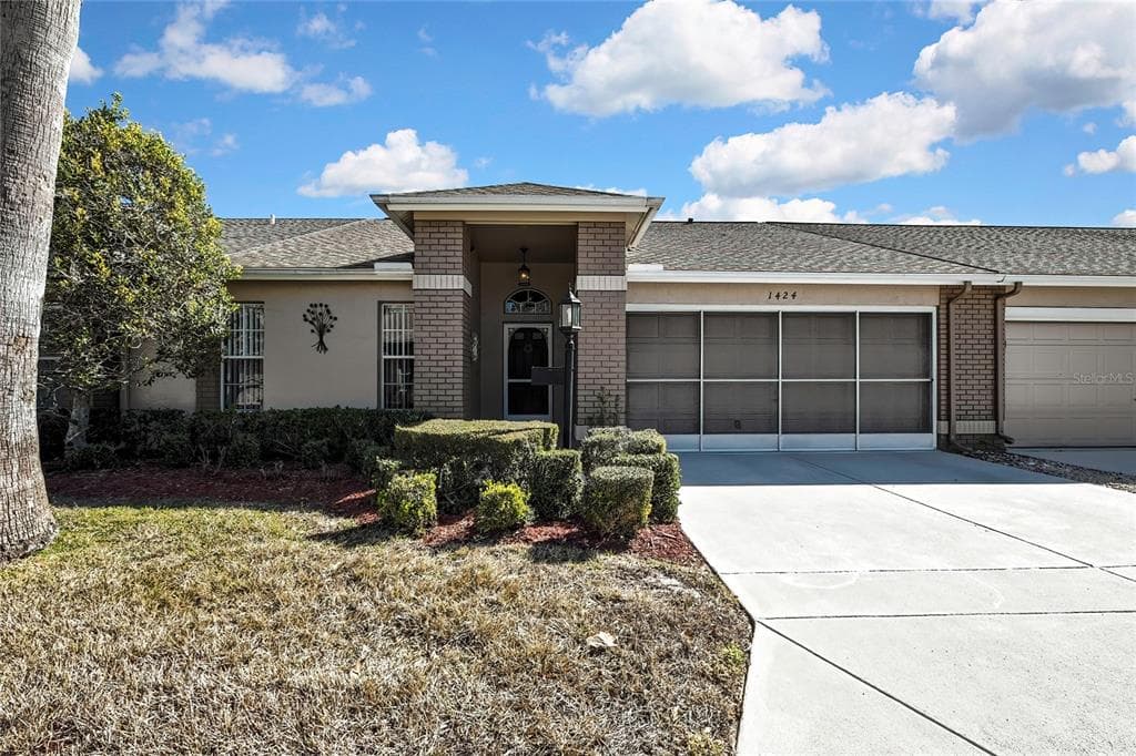 1424 PINEWOOD HILLS COURT SPRING HILL, FL 34606