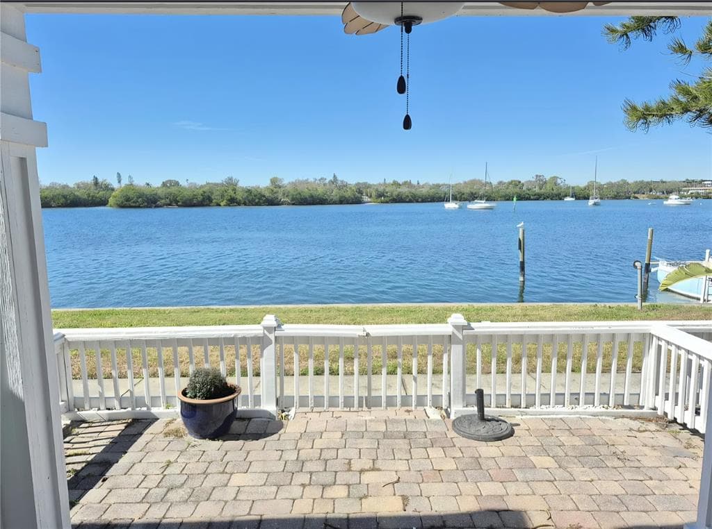 3739 POMPANO DRIVE SE ST PETERSBURG, FL 33705