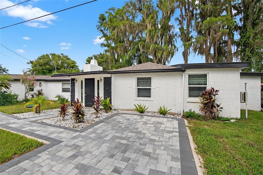 5028 SCHOOL ROAD