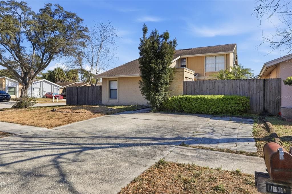 10311 ROSEMOUNT DRIVE TAMPA, FL 33624