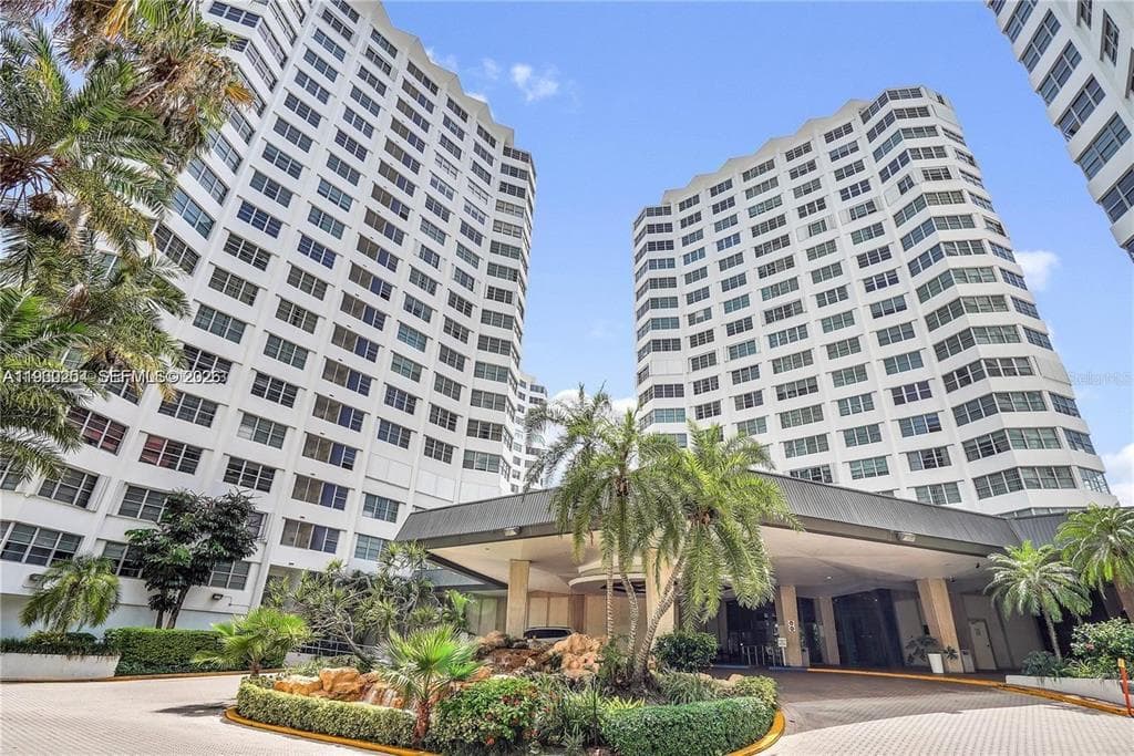 999 BRICKELL BAY DRIVE UNIT 1202