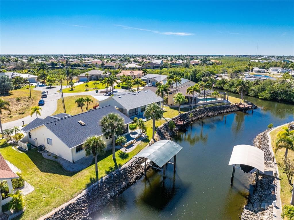 302 SINGAPORE RD PUNTA GORDA, FL 33950