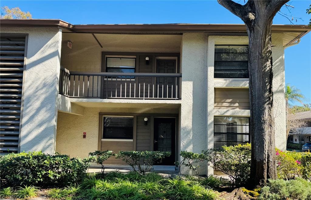 3042 EASTLAND BOULEVARD UNIT H110 CLEARWATER, FL 33761