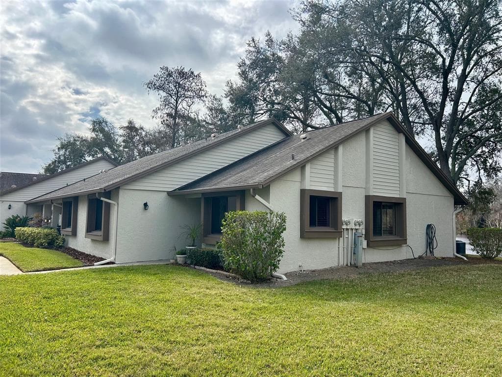 2584 LAURELWOOD DRIVE UNIT 15C CLEARWATER, FL 33763