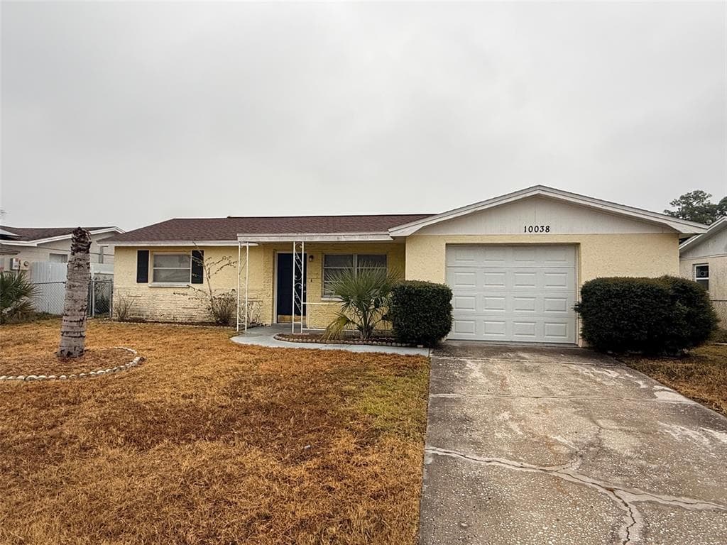 10038 KINGSWOOD LANE PORT RICHEY, FL 34668