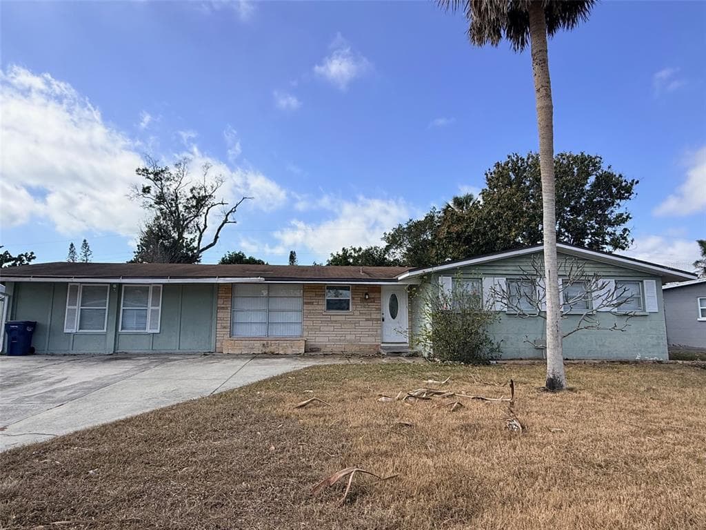 5812 24TH STREET COURT W BRADENTON, FL 34207