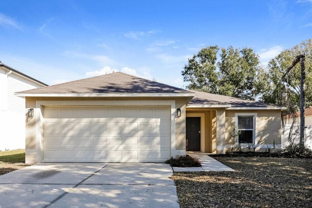12930 KINGS LAKE DRIVE GIBSONTON, FL 33534