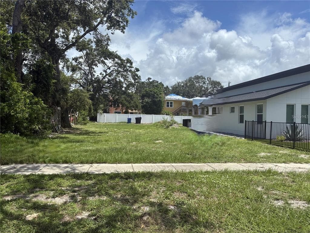 4743 10TH AVENUE S ST PETERSBURG, FL 33711