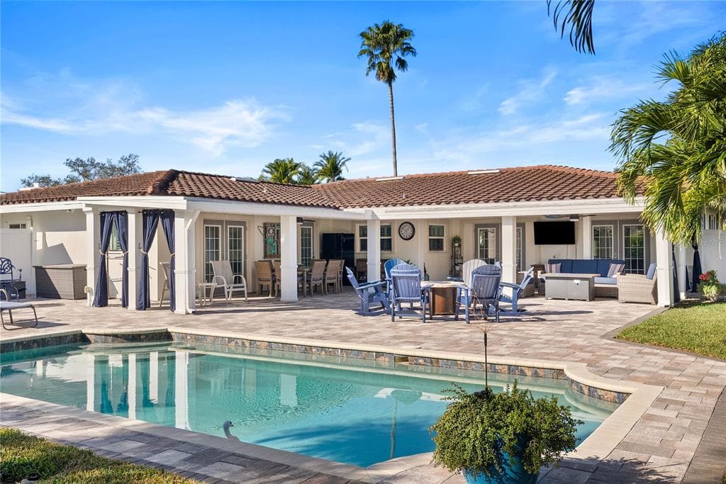 1896 SAILFISH ROAD S ST PETERSBURG, FL 33707