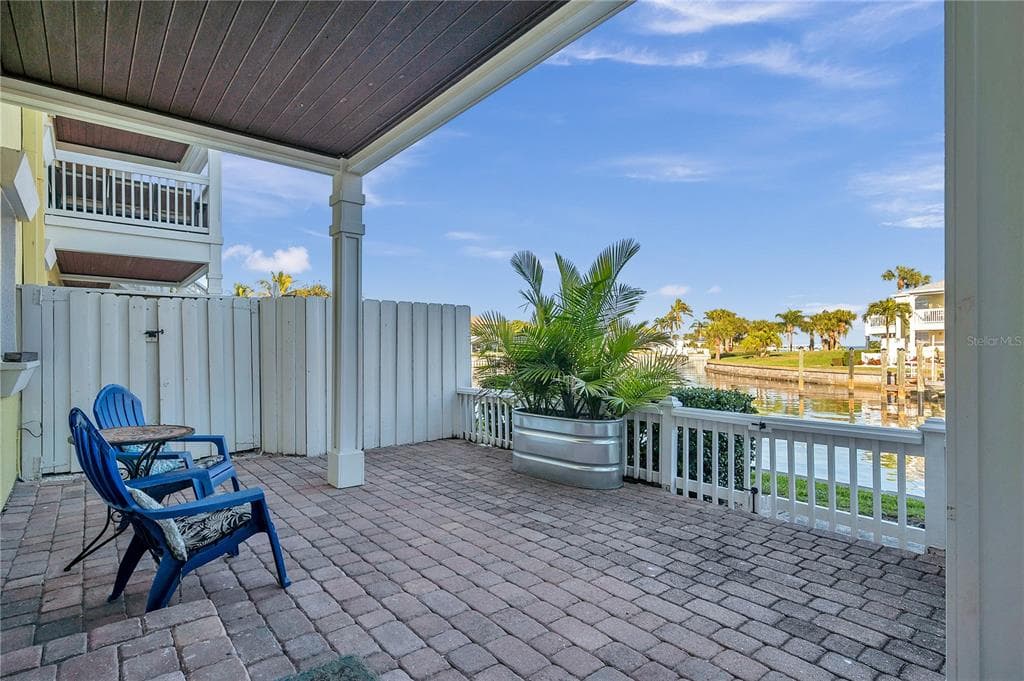 4728 BEACH DRIVE SE UNIT A ST PETERSBURG, FL 33705