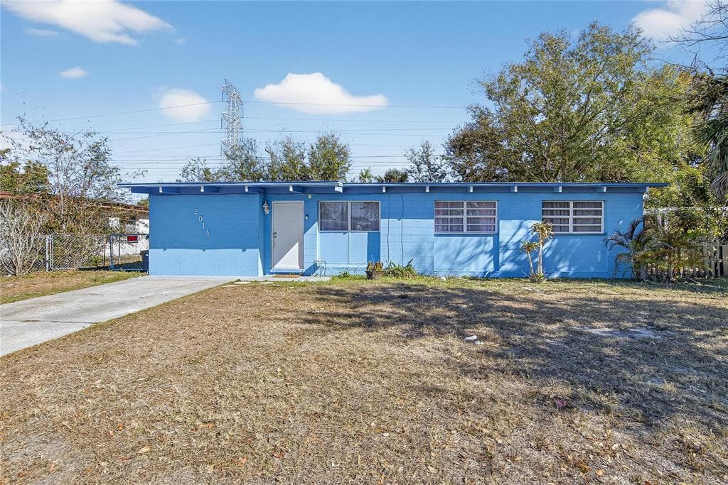 2016 WINDSOR WAY TAMPA, FL 33619
