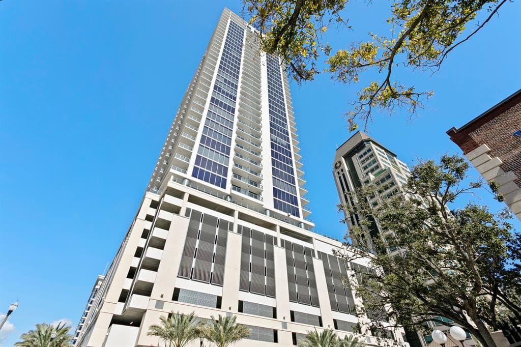 275 1ST AVENUE S UNIT 1604 ST PETERSBURG, FL 33701