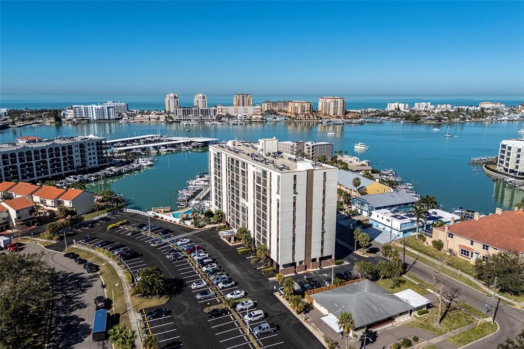 255 DOLPHIN POINT UNIT 903 CLEARWATER BEACH, FL 33767
