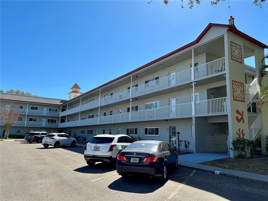 2261 SWEDISH DRIVE UNIT 21 CLEARWATER, FL 33763