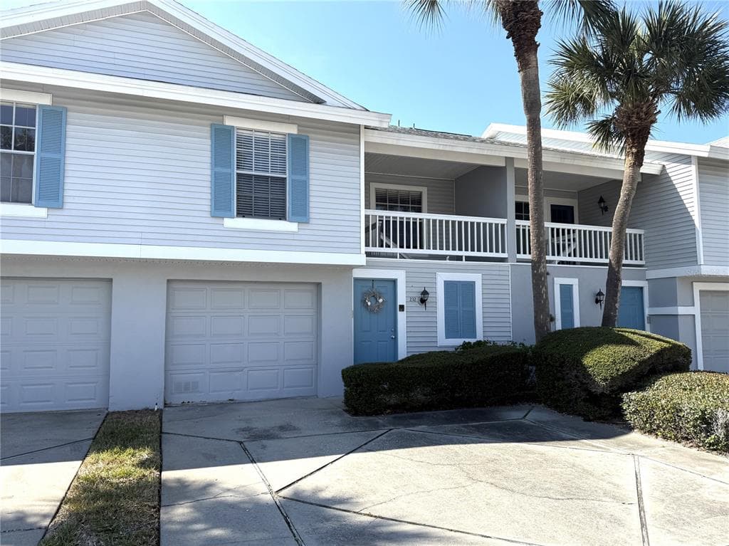 232 NAUTILUS WAY UNIT 11 ST PETERSBURG, FL 33706