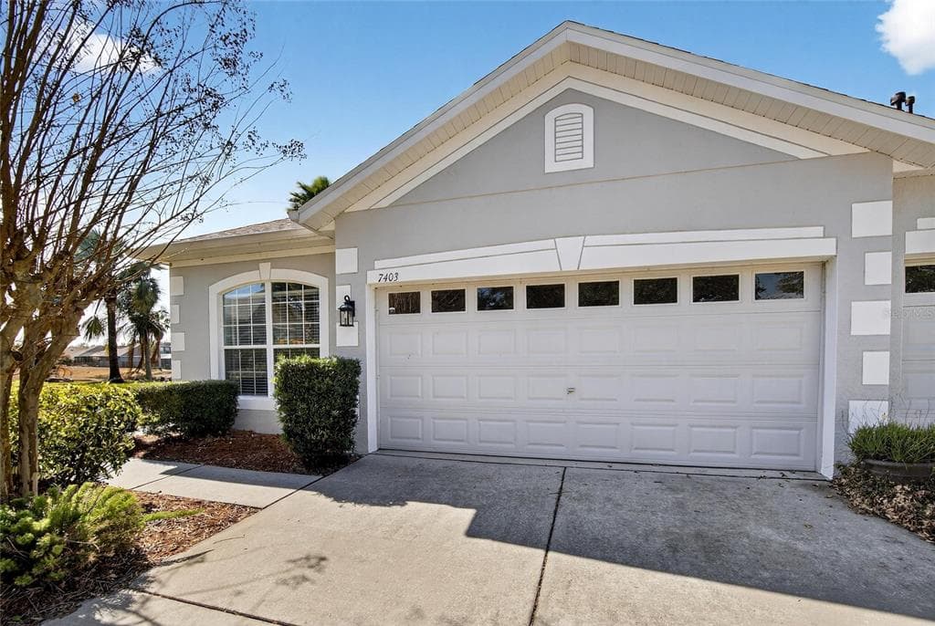 7403 SURREY WOOD LANE APOLLO BEACH, FL 33572