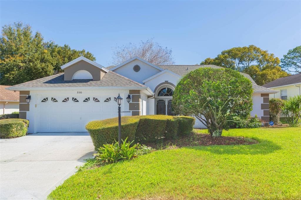 8100 HIDDEN HILLS DRIVE SPRING HILL, FL 34606
