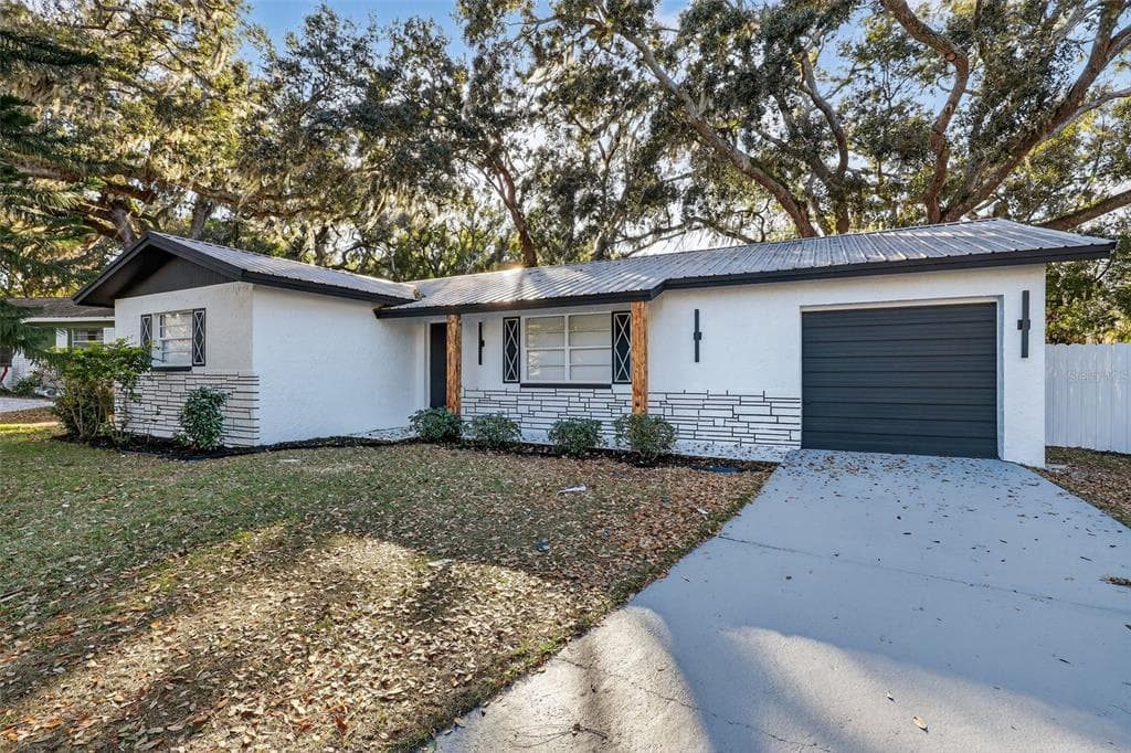 320 PHEASANT CIRCLE BRANDON, FL 33510