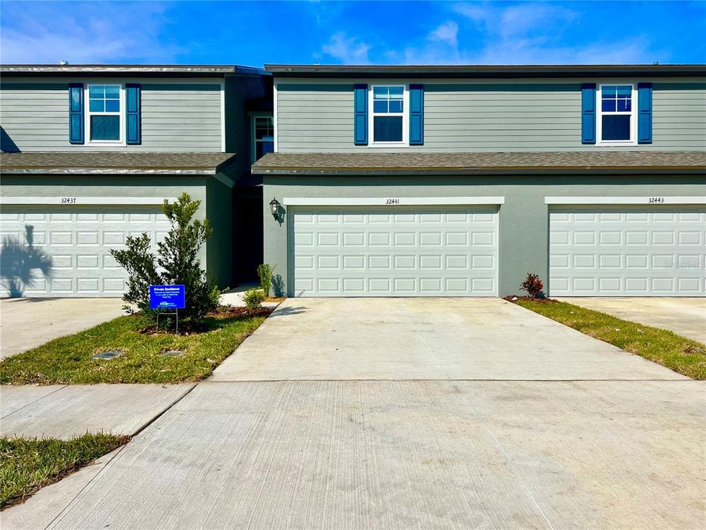 32441 LIMITLESS PLACE WESLEY CHAPEL, FL 33545