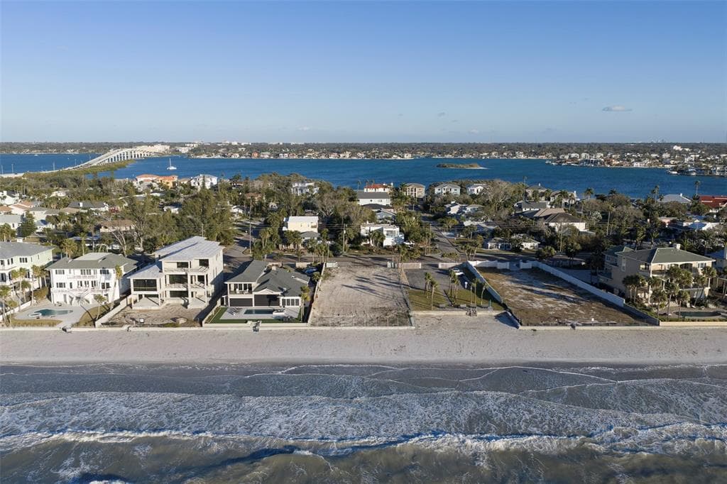 620 GULF BOULEVARD