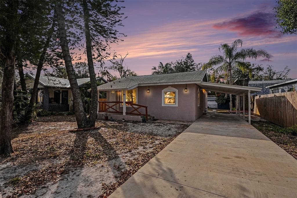 816 W MINNEHAHA STREET UNIT B TAMPA, FL 33604