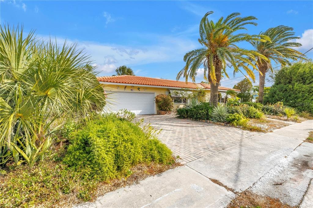 8175 GULF BOULEVARD ST PETE BEACH, FL 33706