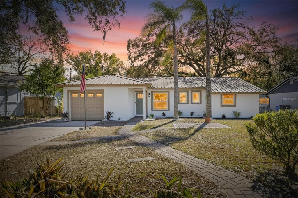 207 LENTZ ROAD BRANDON, FL 33510