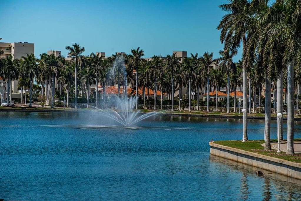 6273 BAHIA DEL MAR BOULEVARD UNIT 216 ST PETERSBURG, FL 33715