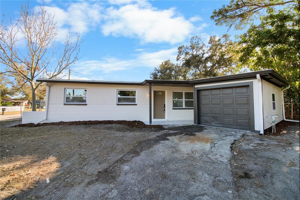 5600 92ND TERRACE N PINELLAS PARK, FL 33782