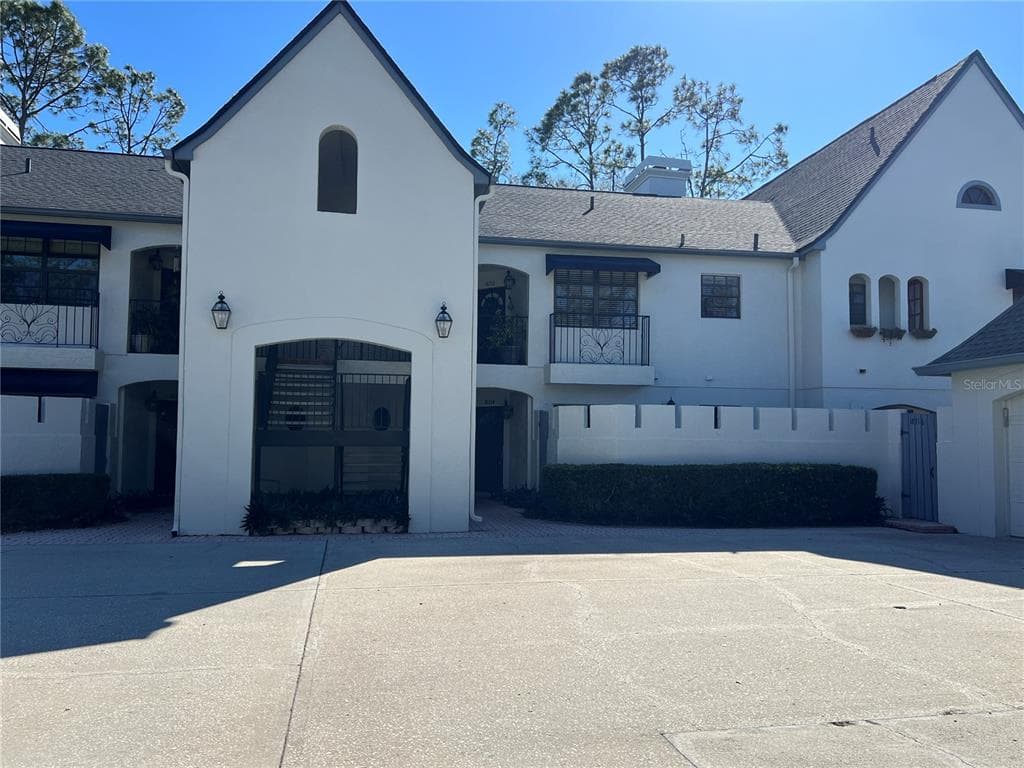 18714 WIMBLEDON CIRCLE UNIT 18714 LUTZ, FL 33558