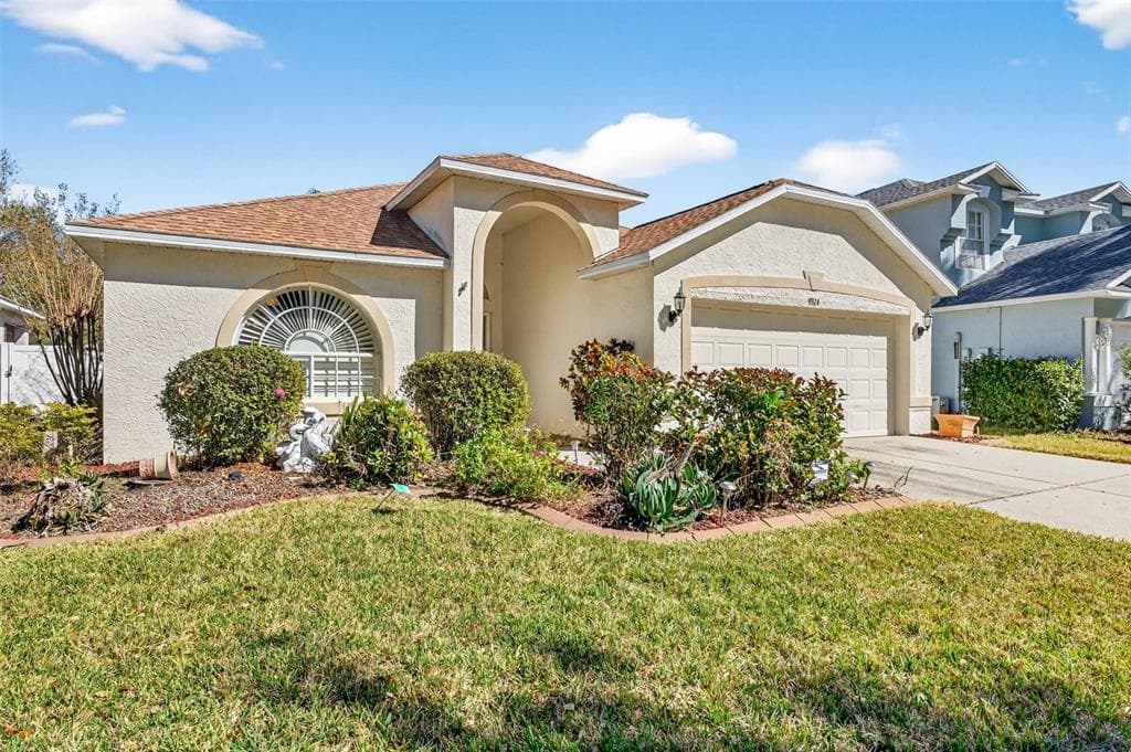 9324 HIDDEN WATER CIRCLE RIVERVIEW, FL 33578