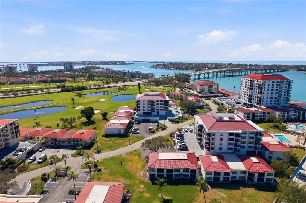 6210 SUN BOULEVARD UNIT 211 ST PETERSBURG, FL 33715