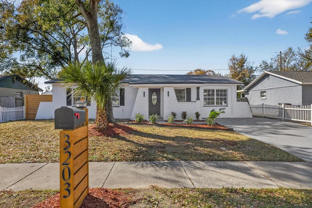 3203 DELRAY DRIVE TAMPA, FL 33619