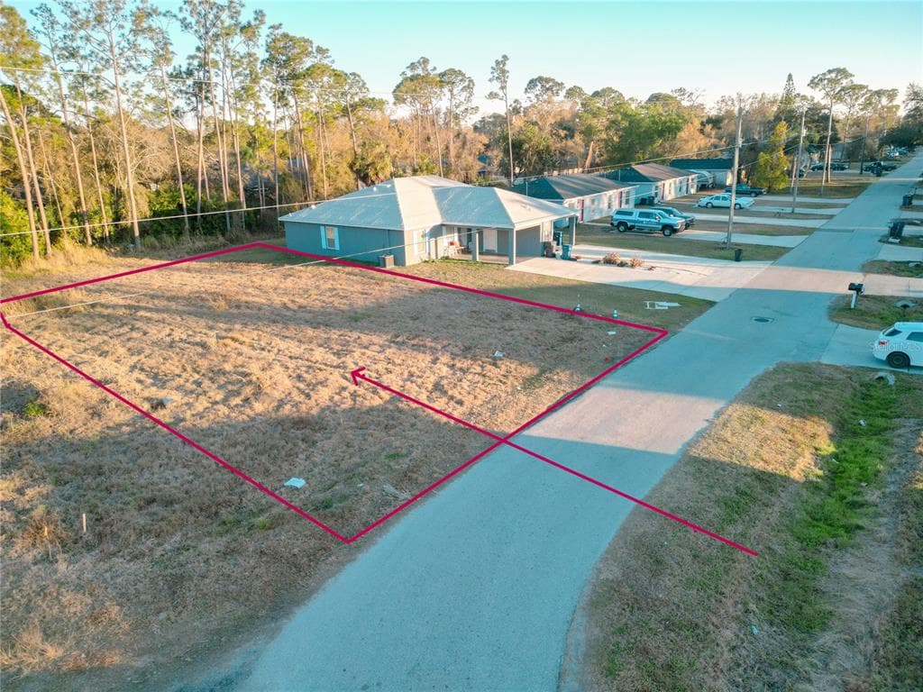 4901 20TH STREET COURT E BRADENTON, FL 34203