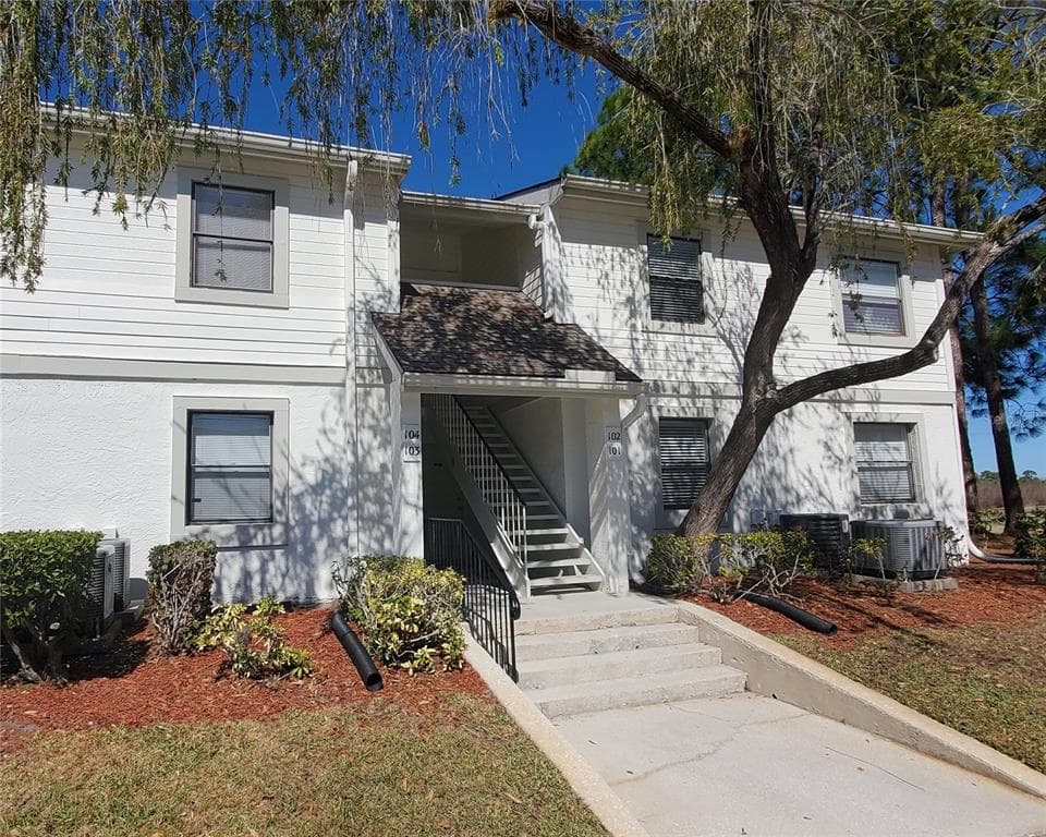 103 MEADOW LANE UNIT 103 OLDSMAR, FL 34677