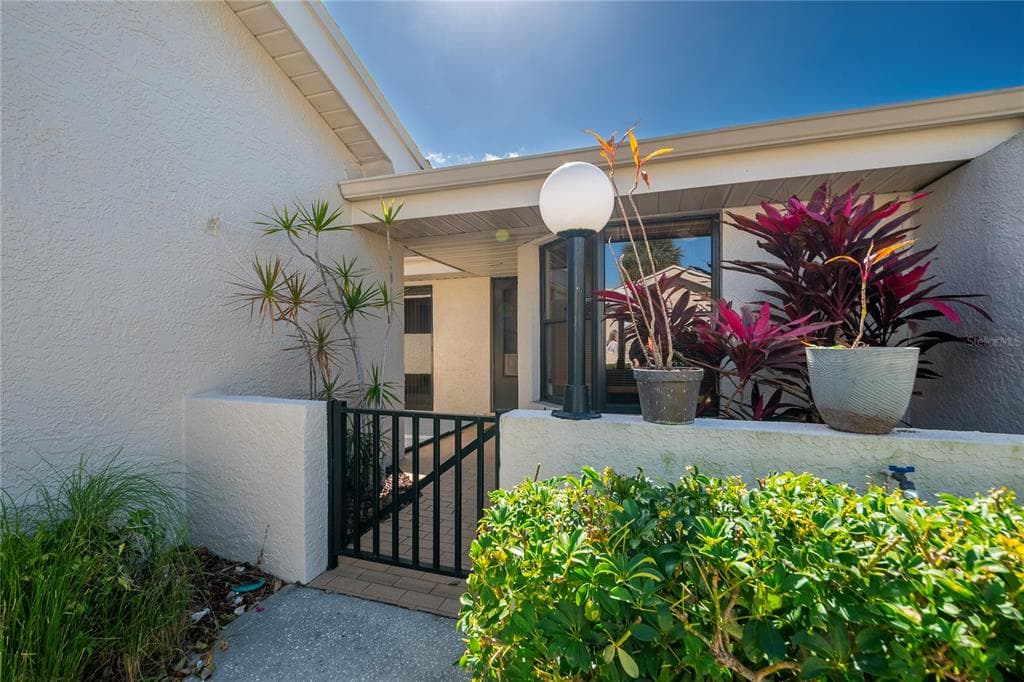 1312 PASADENA AVENUE S UNIT 16 SOUTH PASADENA, FL 33707