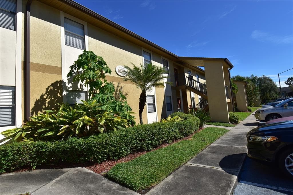 10177 SAILWINDS BOULEVARD S UNIT 203 LARGO, FL 33773