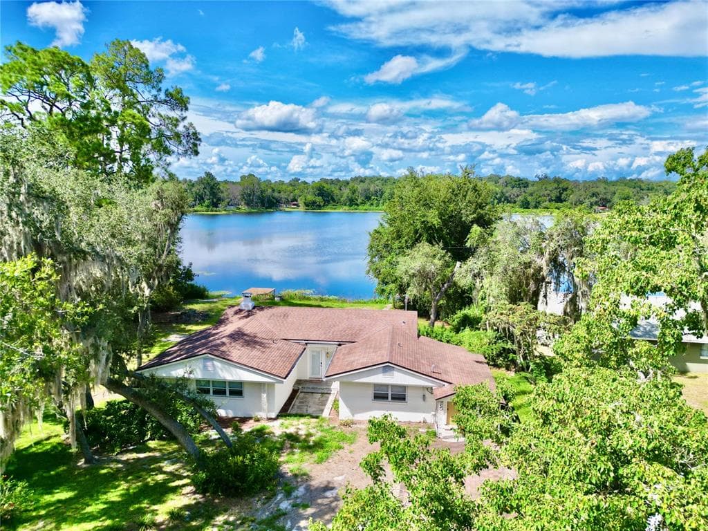 145 DEPOT ROAD HAWTHORNE, FL 32640